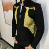 Мужские костюмы Blazers Blazers Black Gold Peacock Вышивая смокинг для мужчин сцены.