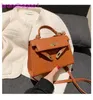Herme Kely Designer Bags for Women Price 2022 Herfst nieuwe handheld net Red Texture Ins One Shoulder Schuine Straddle Weste