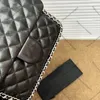 CC Sac Marque Française Femmes Vintage Aéroport Carré Sacs En Cuir De Veau Noir Diamant Matelassé Classique Totes Matériel En Métal Argenté Sacoche Designer Épaule Sac À Main