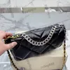 Mesdames Jumbo Cross Body Oil Wax Leather 19 Sacs Sacs à main de luxe Designer Aged Silver Turn Lock Metal Hardware Two-tone Chain Shoulder Outdoor Sacoche 8 Couleurs 30CM