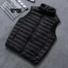 Hommes Gilets Ultra Léger Mince Vers Le Bas Manteau Hommes Hiver Col Montant Mince Veste Hommes Coupe-Vent Rembourré Gilet Sans Manches Portable Duvet De Canard Gilet 221202