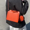 Tasarımcı omuz çantası totes bevelyn çanta tiktok alışveriş çantaları kayışla gündelik cüzdanlar çok yönlü tote kadın moda debriyaj çantası lüks çanta crossbody cüzdan