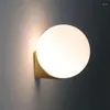 Lampada da parete moderna semplice sfera di vetro designer nordico soggiorno camera da letto comodino corridoio corridoio scala casa applique luce