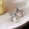 Studörhängen Imitation Shell Pearl Studs Halsband Sweet Hypoallergenic 925 Sterling Silver Bow Elegant Jewelry Set for Women Girls