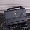 2023 Bolsas de designer de moda Bolsa de bolsa de bolsa da mulher Caixa original Caixa original Couro genuíno Mulheres Mensageiras Correio Cruz Chain6