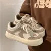 Klädskor houzhou -plattform vulkanisera kvinnors sneakers kawaii koreanska älskar vår sommaren platt lolita casual canvas tennis korg 221203