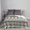 Filtar bohemian aztec svart på grädde blandade motiv filt flanell dekoration super varmt kast för säng soffa plysch tunn quilt 221203