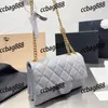 CC Luxury Brand Cross Body Женщины золотые столбы Плечи регулируемые мателас -цепь Pochette Classic Leal