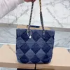 Bolsa CC Feminina French 19 Lager Capacidade Sacolas de Compras Preto Azul Denim Diamante Acolchoado Tote de Designer Ferragens de Metal Douradas Bolsas de Luxo Esportes Pacotes Outdoor Sacoche 3