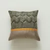 Oreiller en Polyester haute densité avec ceinture dorée, taie d'oreiller patchée à rayures denses, motif lisse, couverture de canapé, décoration géométrique