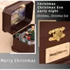 Dekorativa föremål Figurer Christmas Music Box vackra Safe Home Decorations Octave kommer att rotera ljus med USB Battery Dual Use Holiday Gift 221203