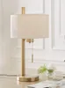 Lâmpadas de mesa Luxo de luxo de cabeceira de cabeceira de personalidade Cabo de tecido simples sala de estar quente sala decorativa
