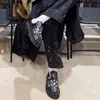 Pantofole Pantofole Scarpe estive da donna Punk Rivetto in metallo Charms Muli in pu nero Slip on Piattaforma esterna Casual moderno per la tendenza della moda Mona femminile