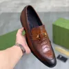 2022 Formalne sukienki ręcznie robione w stylu Bogue Oryginalne skórzane impreza ślubna Buty marki Projektant Lisure Men Mented Flats Oxfords Rozmiar 38-45 KMJ45500002