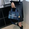 Kvinna duk handväska casual messenger axel kvinnor tote väska svart blå stor kapacitet lyx sammanfogar shopping bag235f