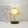 مصابيح مائدة مصباح اليقطين الشمال اليابانية غرفة نوم رجعية USB القابس الإبداعي الإضاءة الإضاءة الليلية الخشبية للفنون الخشبية