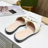 Chinelos de praia chinelos de moda feminino slide sandália feminina nome clássico de salto plano designer de verão hotel banheiro de banheiro sexy grande 35-43