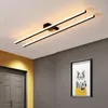 Kronleuchter Minimalistische LED-Streifen-Kronleuchter Gangkorridor Balkon Deckenlampen Einfache moderne kreative Eingangsgarderobe-Beleuchtungsleuchte 221203