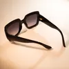 Mode Luxus Sonnenbrille Frau 0083s übergroße quadratische schwarze Damen Designer Sonnenbrille mit Samtkoffer