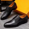 2022 Design luxe mode chaussures habillées hommes noir marron jaune 100% cuir bout pointu hommes affaires Oxfords messieurs à lacets rayure respirant chaussures de confort décontractées