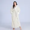 home clothing Thick Women Warm Bathrobe Solid Hooded Ladies Dressing Gown Long Sleeve Fleece Pockets Flannel Bath Robe For Female 221202