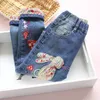 Jeans 2-14 jaar lente en herfst casual kinderen borduurwerkontwerp broek voor meisjes broek tiener kinderen kleding 221203