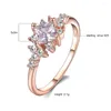 Bagues de cluster Design Romantique Rose Gold Spinel Mariage pour femmes Solide Bague Anniversaire Engagement Party Bijoux