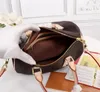 Bolsas de designer de viagens para mulheres mensageiras para mulheres Bolsa de ombro de moda clássica Lady Totes bolsas de couro Speacy Brown