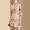 Vestido de duas pe￧as Casual chaqui de duas pe￧as conjunto mulheres entalhadas com manga longa windsor rainha blazer de altura cintura grade de mini -saia feminina mina de feminina 2022 estilo bs159