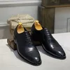 Handgemachte Brogue geschnitzte Schuhe Herren formelle Anzugkleid Schuhe Rindsleder männliche Oxfords Hochzeit Wohnungen