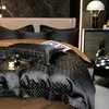 Bedding sets Luxury Black Gold Yarndyed Jacquard Egyptian Cotton Bedding Set Satin Smooth Duvet Cover FlatFitted Sheet Pillowcases 4Pcs 221208