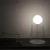 Tafellampen Italië Foscarini glaslamp Moderne LED -bal desk voor eetkamer Bedrom Studie Standing Lichtarmaturen Home Decor