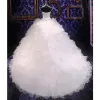 Dubai Arabiska bollklänningar Bröllopsklänningar Ruffles Tiered Gorgeous Plus Size Sweetheart Backless Chapel Train Brudklänningar Bling Luxury Beading Sequins Crystaller