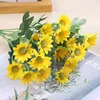 Dekorativa blommor Daisy Bouquet Silk Artificial Flower Autumn Fake For Wedding Home Decoration Family Party Valentine's Crafts Christmas