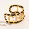 18K Gold Bangle beroemde Designer Bracelet Luxe letters Bracelet Exquisite Design Accessoires Paar Familie Gift Hot Brand Roestvrij staal met doos