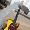 6 cordas guitarra elétrica de relíquia amarela com braço de pau -rosa de rosa pickguard de pérola vermelha personalizável
