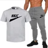 Mode Sommer Männer Lauf Sets Trainingsanzug Männer Fußball Trikots Sportswear Kurzarm T-shirt Shorts Sport Anzüge 2-teiliges Set Marke LOGO Drucken