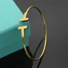 Designer bracciale in oro da donna in acciaio inossidabile con apertura scanalata bracciali da donna gioielli di moda da uomo di lusso San Valentino 347G