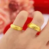 Obrączki ślubne koreańsko -mody mężczyźni i damski pierścionek do zaręczynowy biżuteria żółte złoto rysunek para kolorów