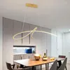 Lampade a sospensione Luci da ristorante Plafoniera lunga Tavolo da pranzo moderno Negozio di abbigliamento per la casa Lampada a sospensione creativa a forma di S in alluminio