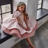 Vestidos de niña Flor rosa polvo para bodas Niños Un hombro Vestidos de desfile de encaje Con volantes Hasta la rodilla Vestido de fiesta de cumpleaños