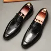 2022 Large Size EUR37-45 Black / Brown Mens Business Dress Shoes Genuine Leather Boys Prom Wedding Shoes