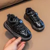 Sneakers Children S Winter Plush warme katoen veelzijdige jongens baby Koreaanse stijl meisjes solide kleur klassieke haaklus pu 221205