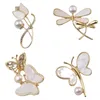 Mode mignon femmes perle fleur papillon insectes broche robe de mariée manteau épingles cadeaux veste sac à dos bijoux accessoires