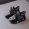 Sneakers Breathable Chunky Sneaker for Children with Luminous Sole 1 To 6 Years Baby Boy Mesh Shoes Childhood Girls LED E08063 221205