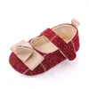 Premiers marcheurs enfants printemps chaussures né infantile bébé fille doux berceau mignon nourrissons anti-dérapant Sneaker Plaid Bow Prewalker 0-18M