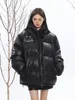 女性のダウンパーカス冬のデザインメタルPUレザーコットンパッド入りジャケットレディース韓国版の肥厚スタンドカラーパンファッション221205