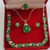 Schöne grüne Jade -Halskette Armband Anhänger Ohrringring Set