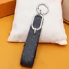 New alloy leahter design astronaut keychains accessories designer keyring solid metal car key ring gift box packaging