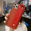 Luxury 3D Flower Phone Case handledsband Fodral f￶r iPhone 14 14Pro 13 13Pro 12 12Pro 11 Pro Max X Xs XR Rivet Premium Pu Leather Anti-Shock Cover